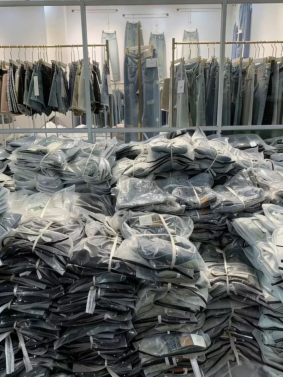 Washed Jeans in Stock for Export & Stall Sales