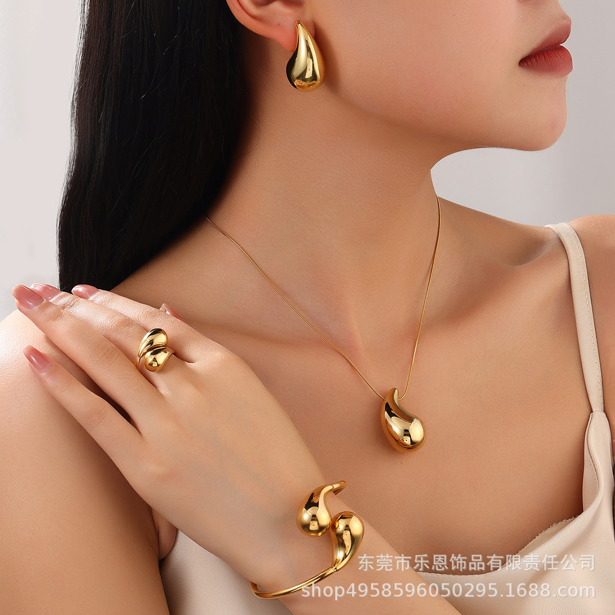 Amazon Explosions Stainless Steel High Sense Hollow Water Drop Necklace