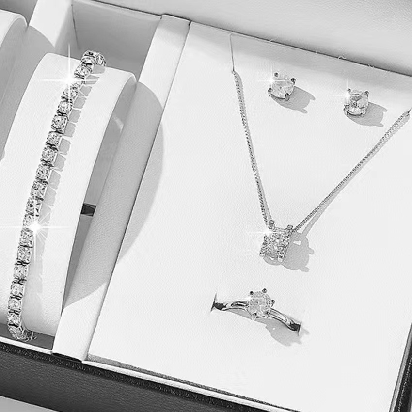 Hot Selling Simple suit Jewelry Fashion All-match Zircon Necklace